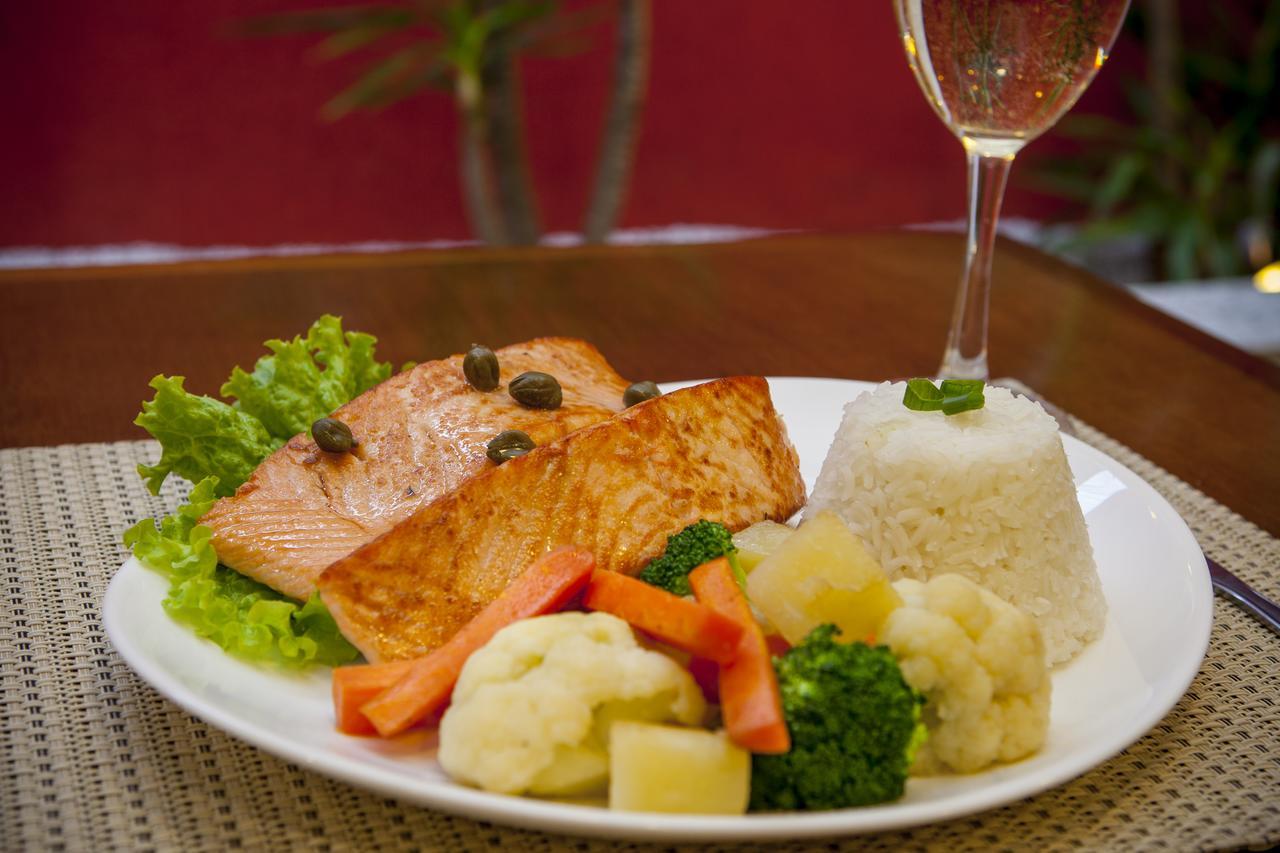 Hotel Aruja Ngoại thất bức ảnh